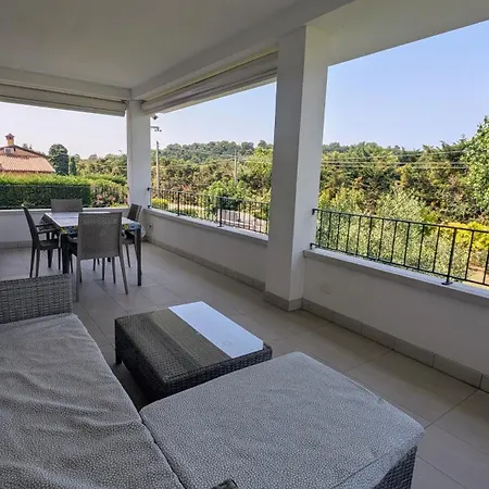 Apartamento Sara *